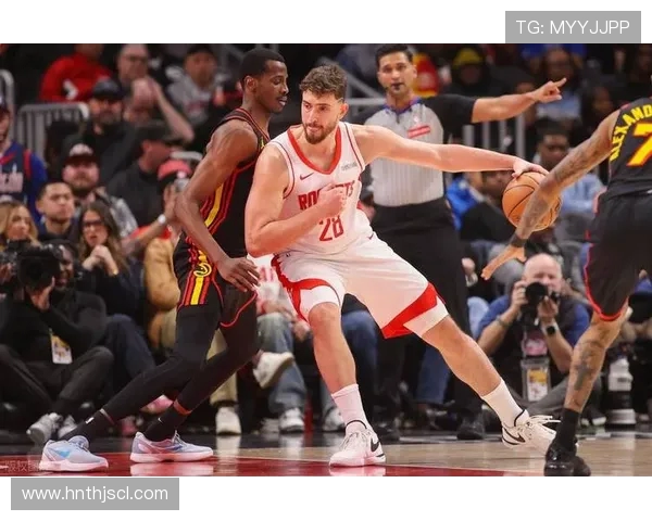 火箭与鹈鹕激战在即NBA赛季精彩对决引发球迷热议