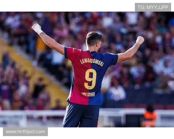 莱万回归拜仁引发球迷愤怒直言其背叛旧主令人失望 莱万回归拜仁引发球迷愤怒直言其背叛旧主令人失望